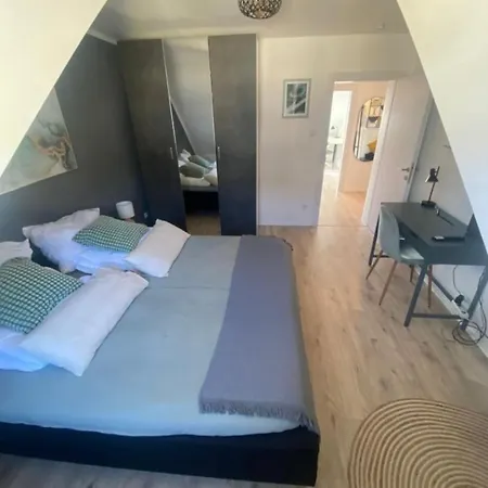 Privatunterkunft Urban Bliss In *